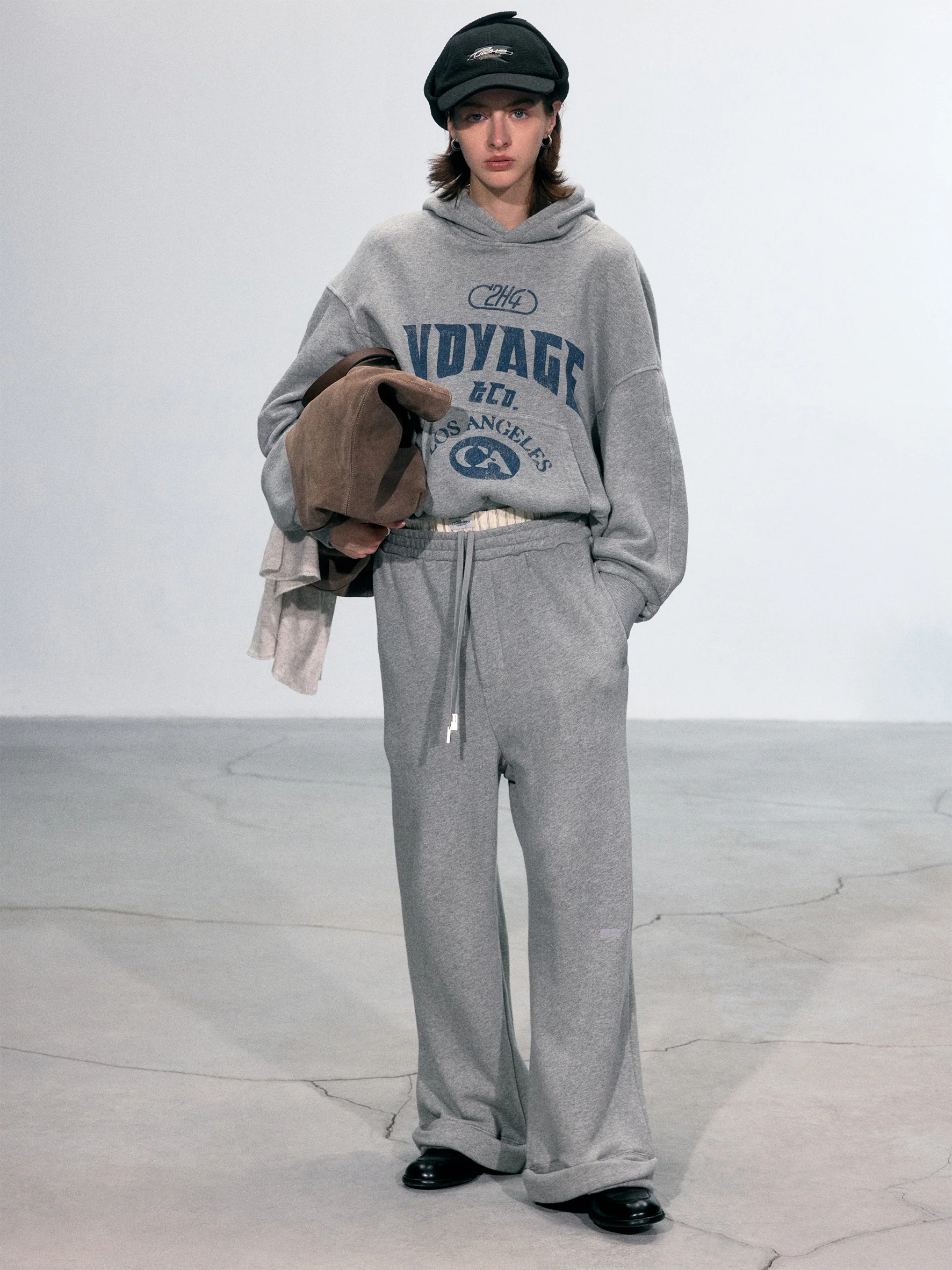 010 - Folded Hoodie - Image 4