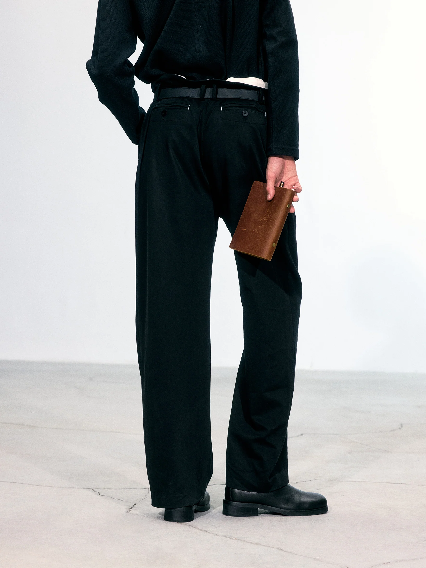 010 - Vrille Tailored Pants - Image 3