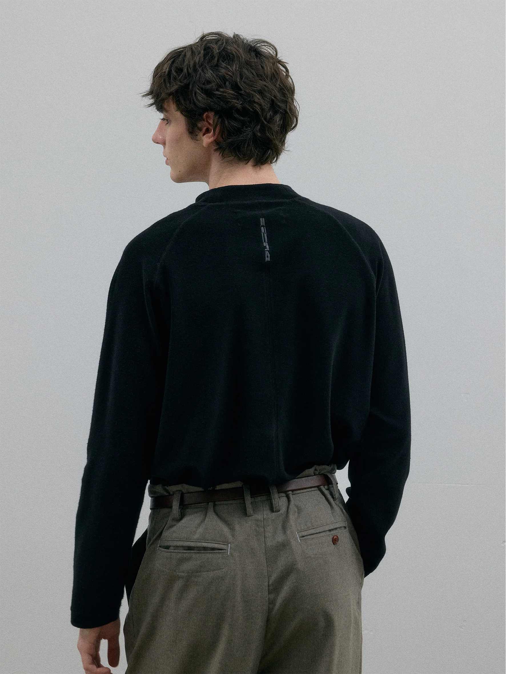 011 - Architect Loose Long-Sleeves - Image 10