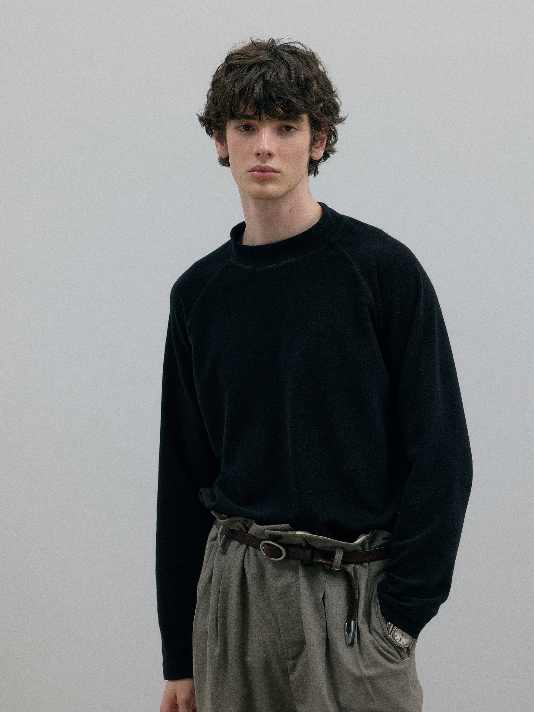 011 - Architect Loose Long-Sleeves - Image 11
