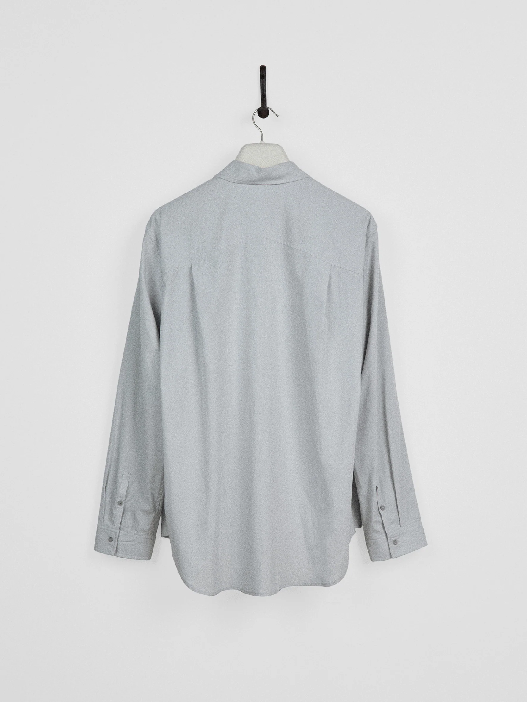 011 - Curator Basic Shirt - Image 10