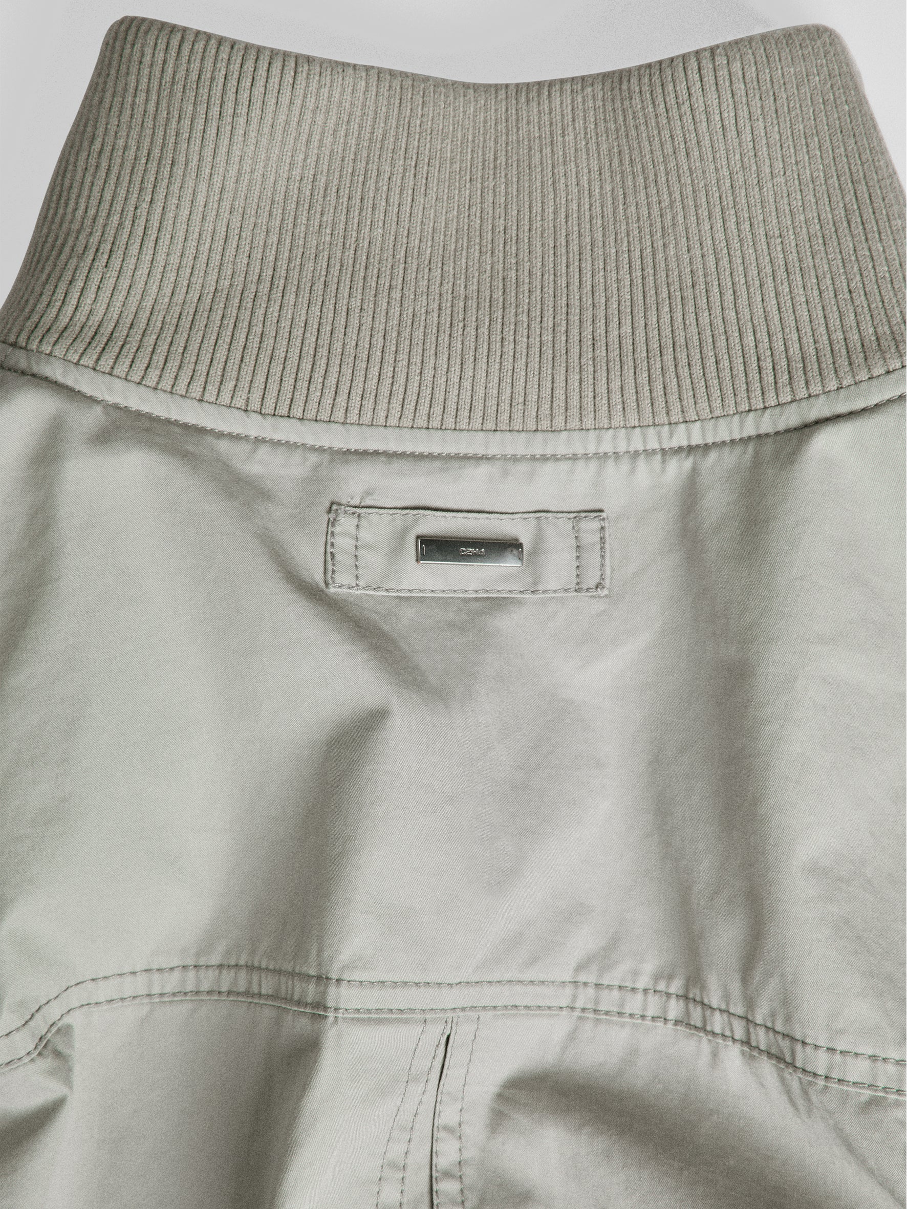 011 - Curator Zipper Jacket - Image 11