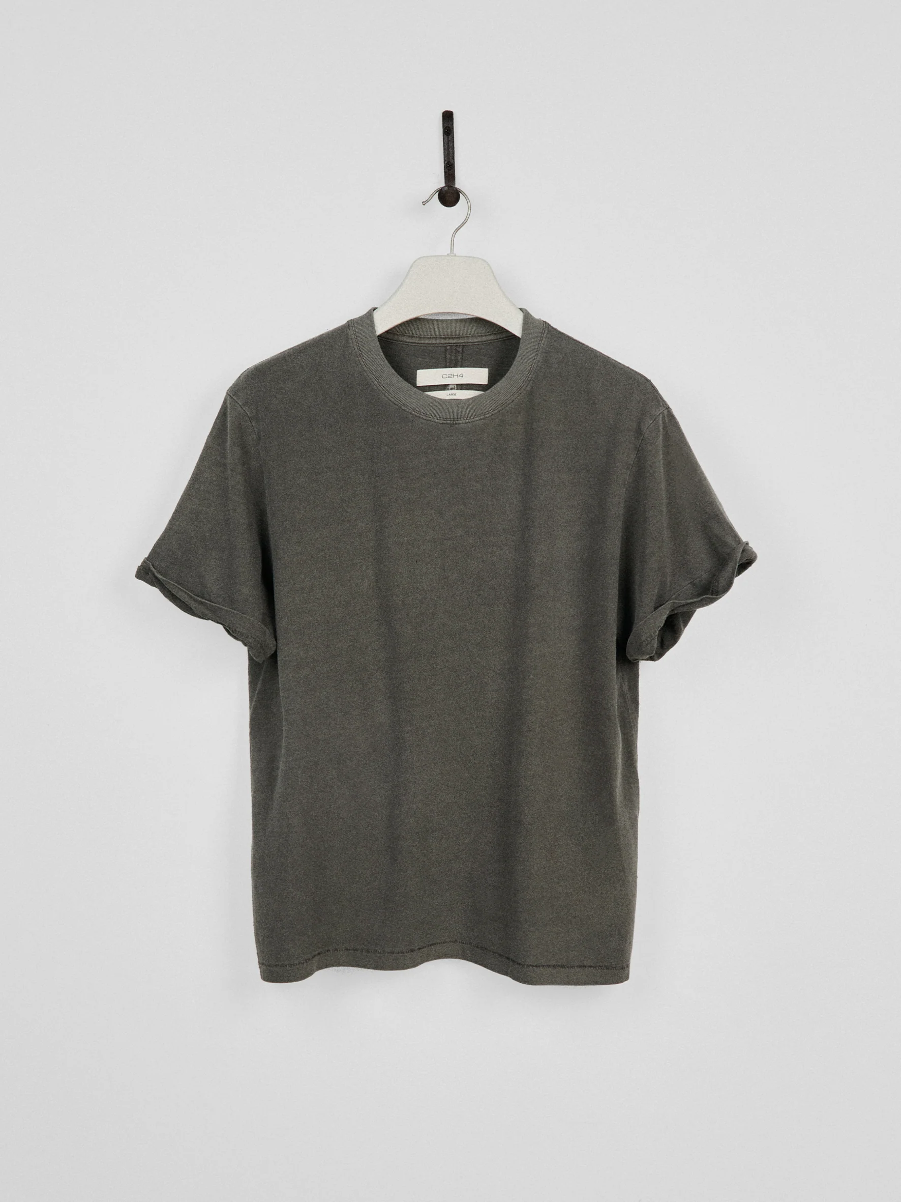 011 - Founder Roll-up T-shirt - Image 15
