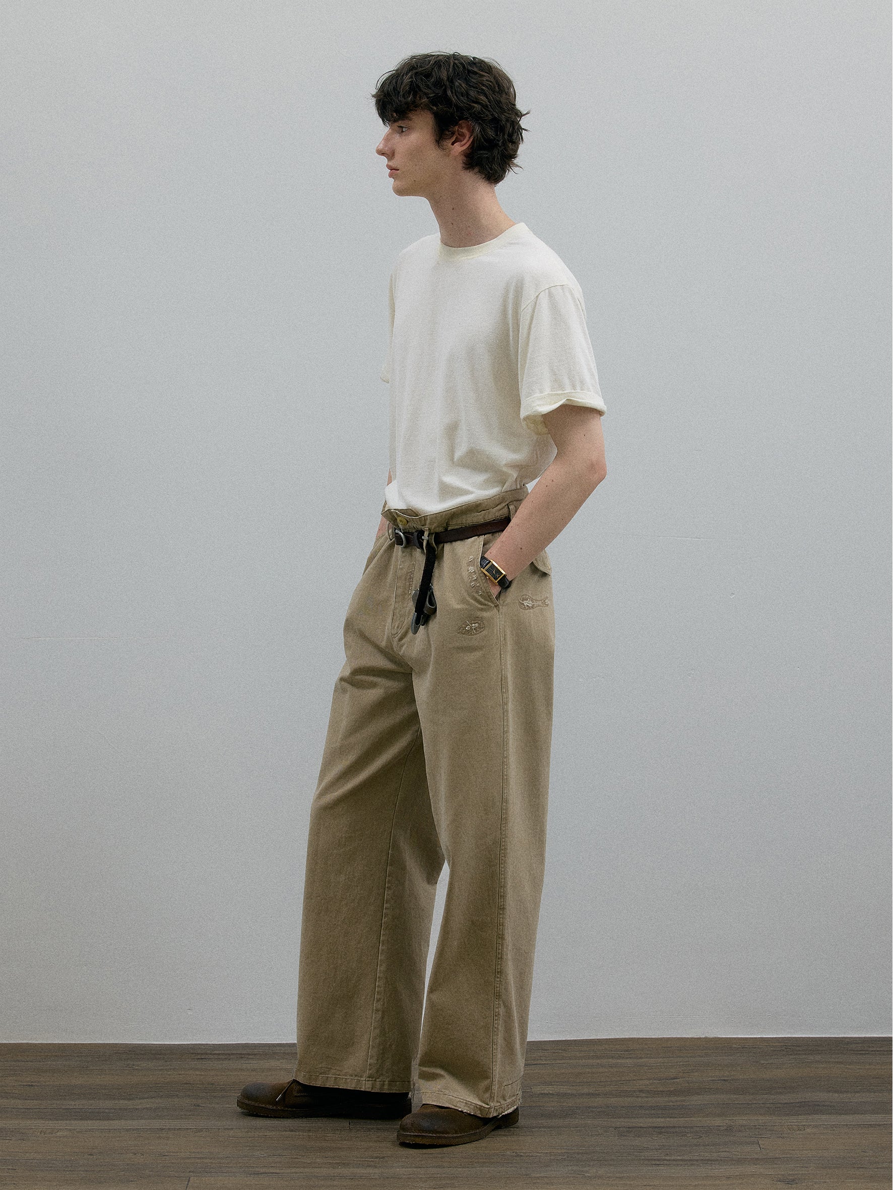 011 - Founder Roll-up T-shirt - Image 4