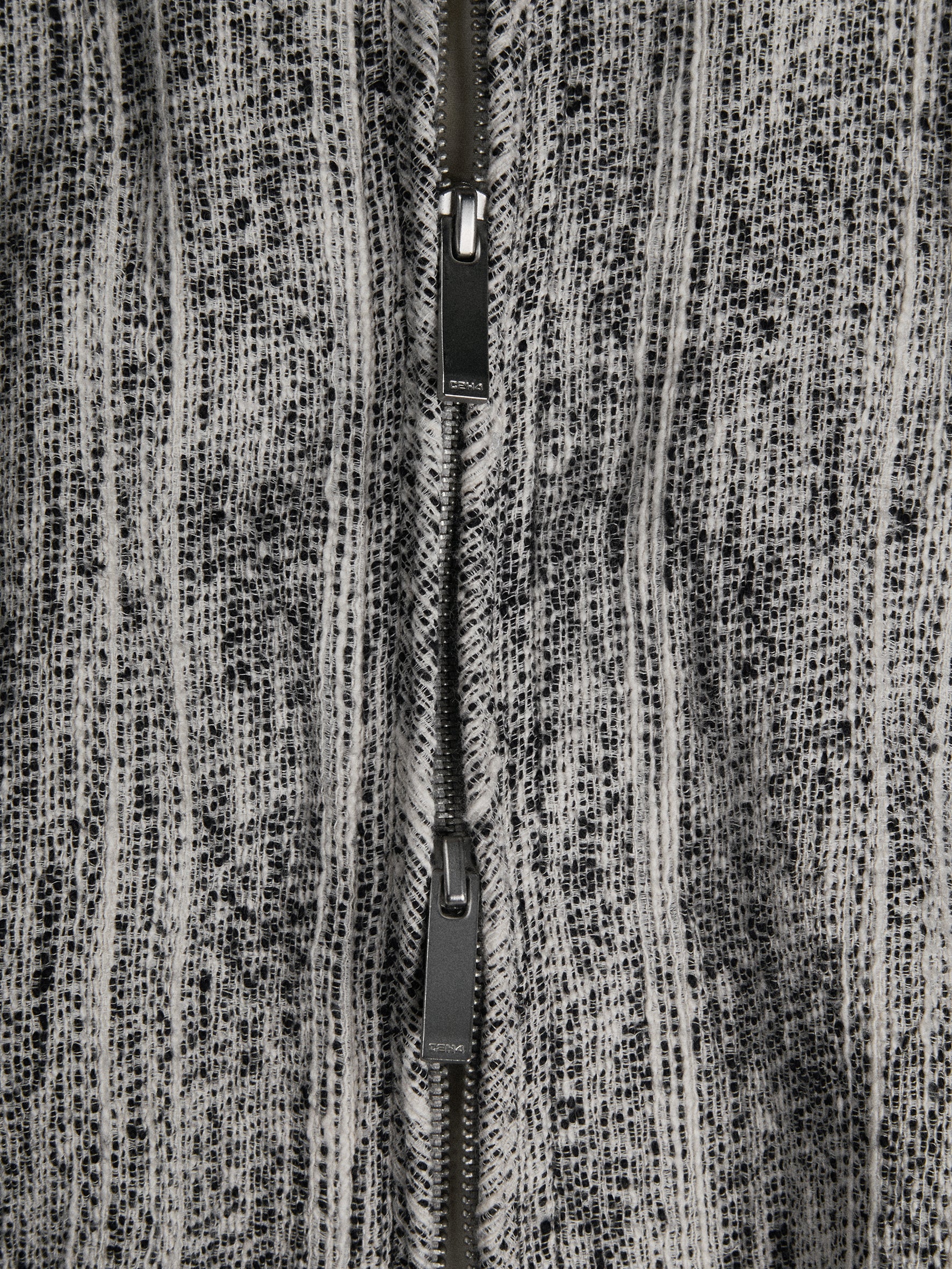 011 - Kensington Profile Jacket - Image 12