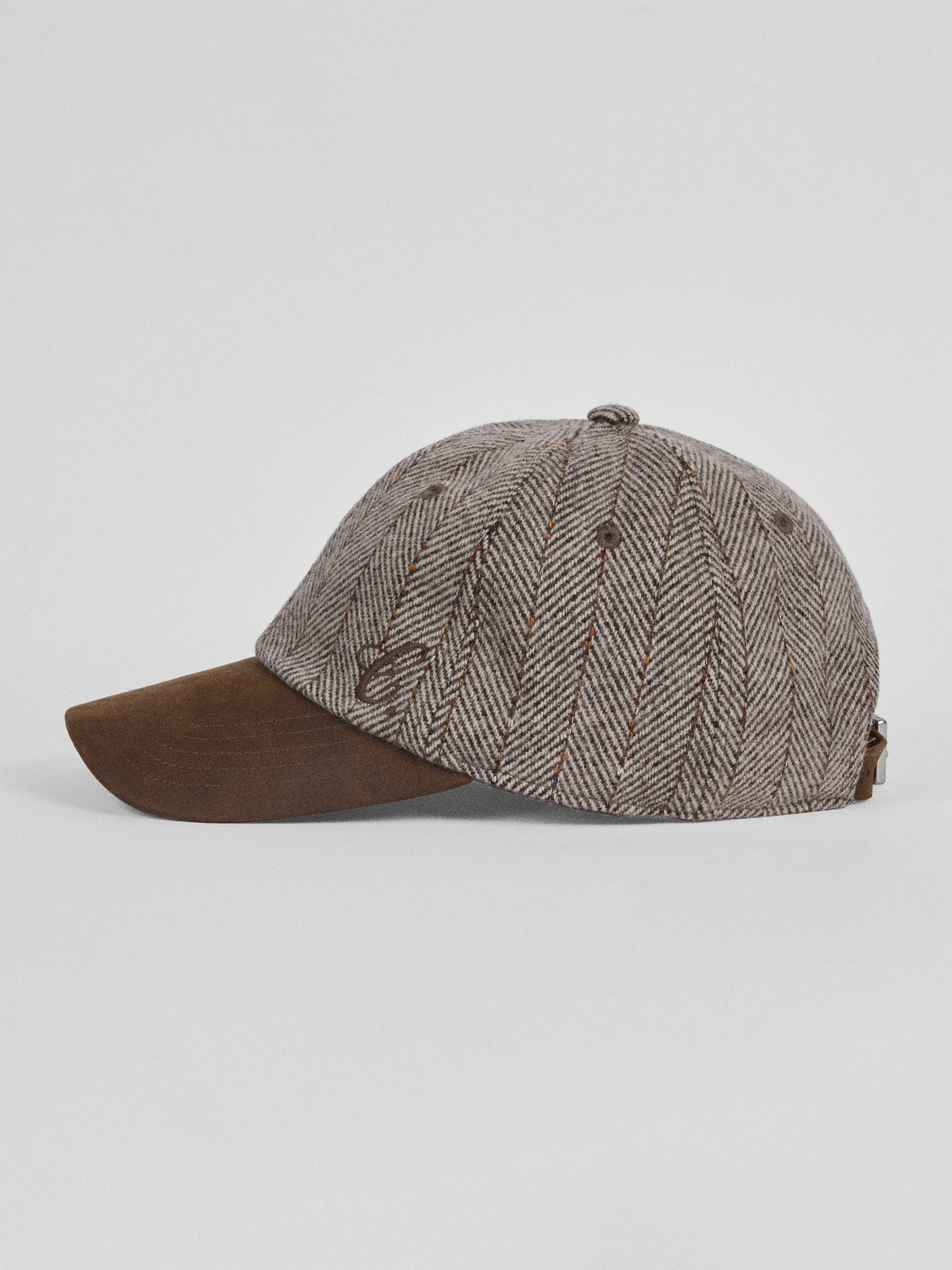 011 - La Roche Afternoon Baseball Cap - Image 11