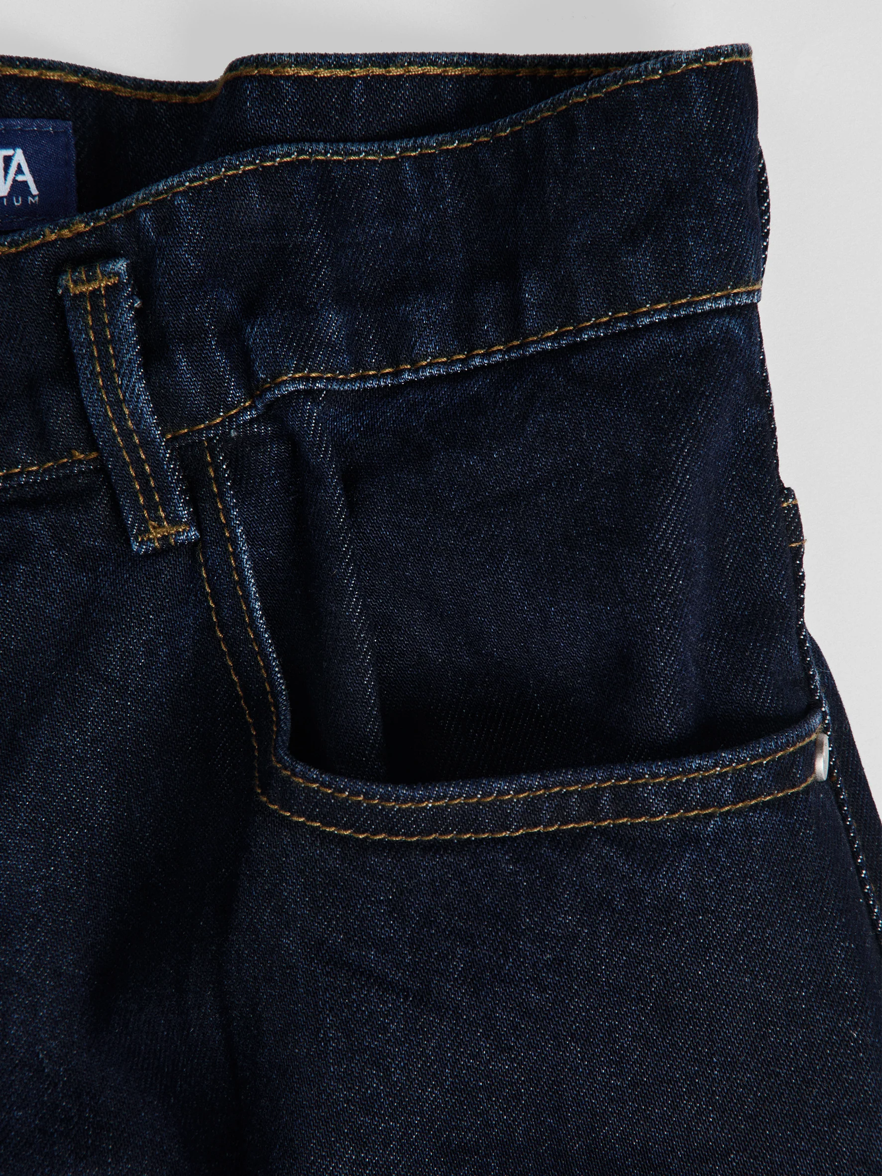 011 - La Roche Afternoon Jeans - Image 21