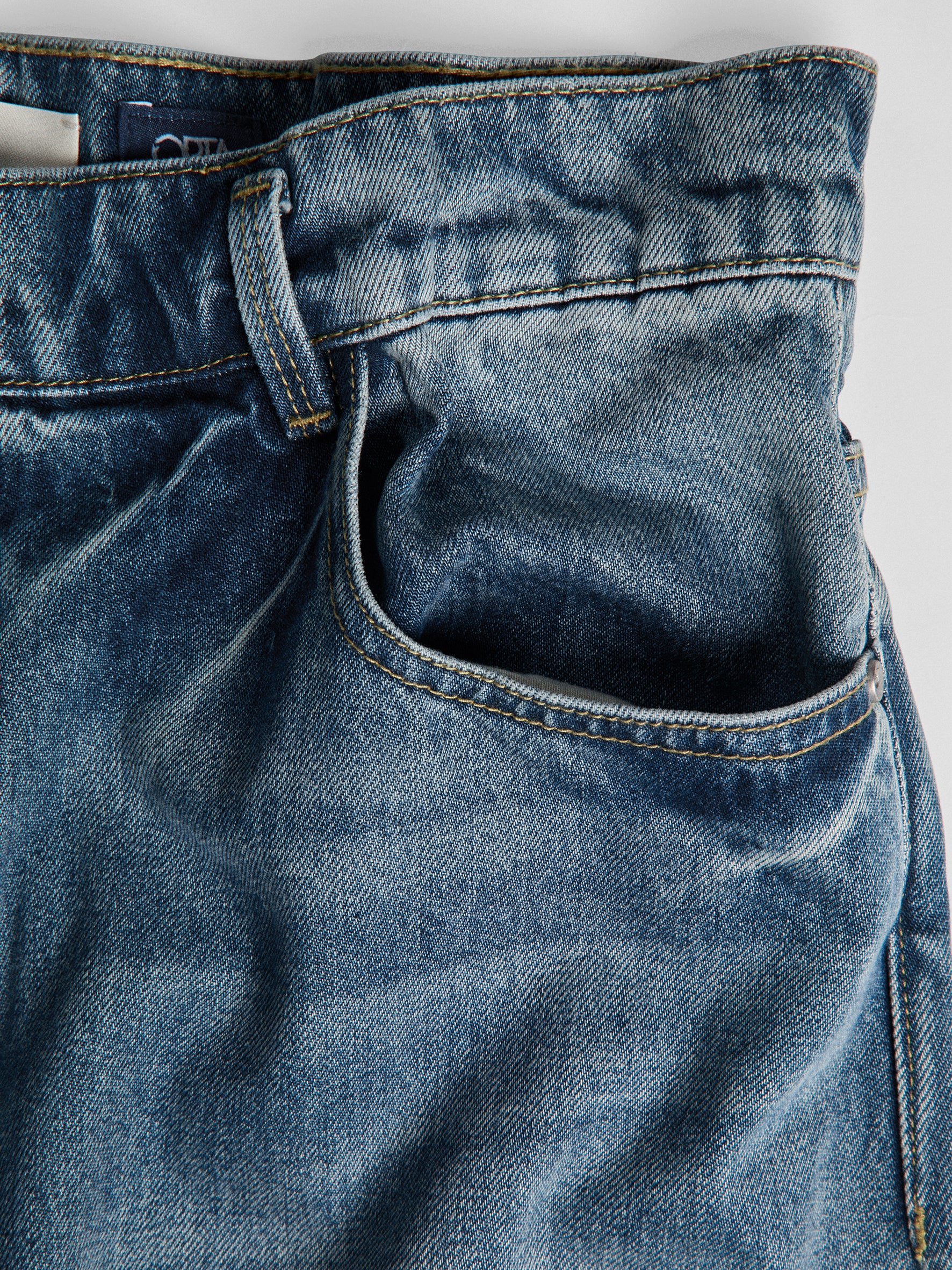 011 - La Roche Afternoon Jeans - Image 30