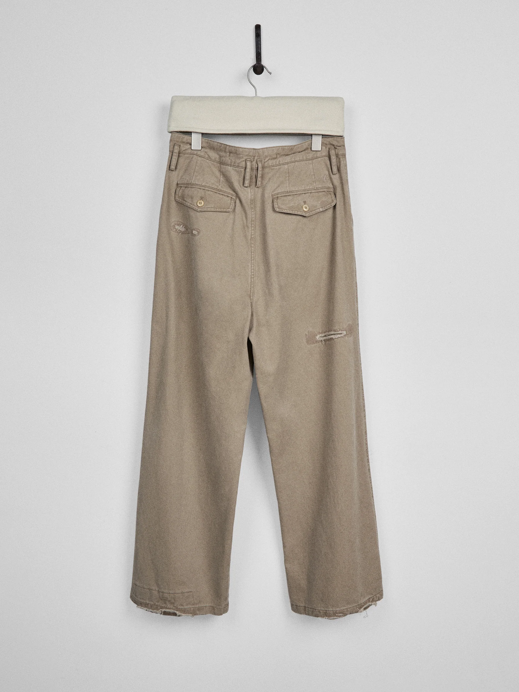 011 - Moccasin Memory Faded Chino - Image 10