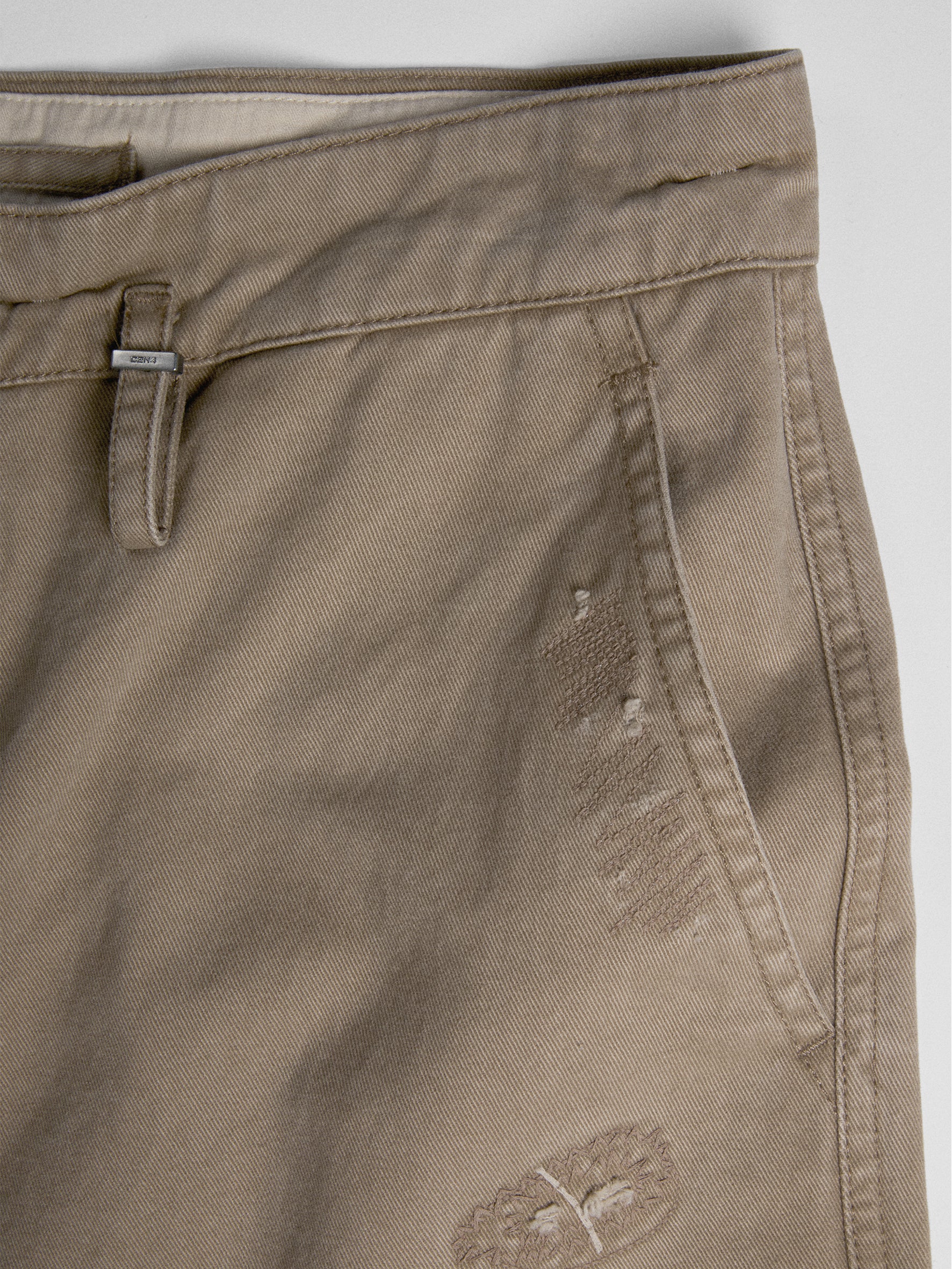 011 - Moccasin Memory Faded Chino - Image 12