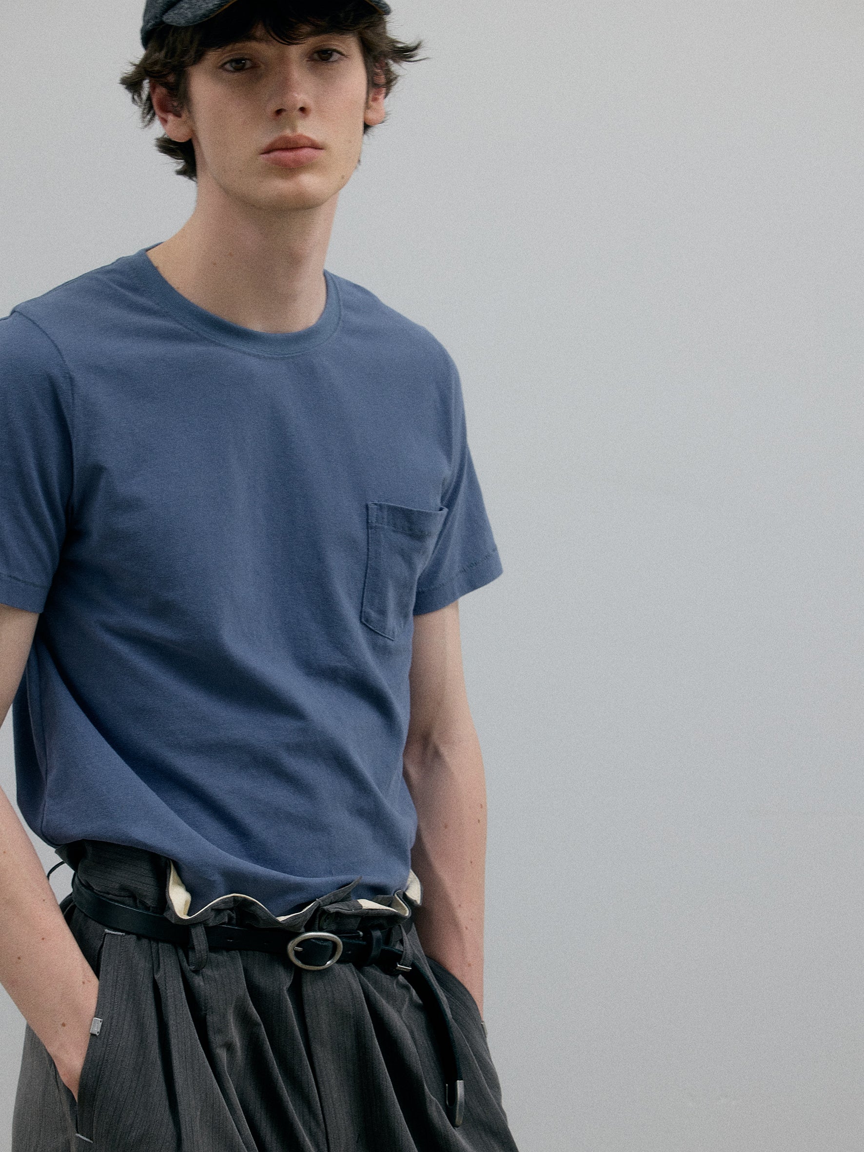 011 - Old Time Wardrobe Wrinkled Pocket T-shirt - Image 10