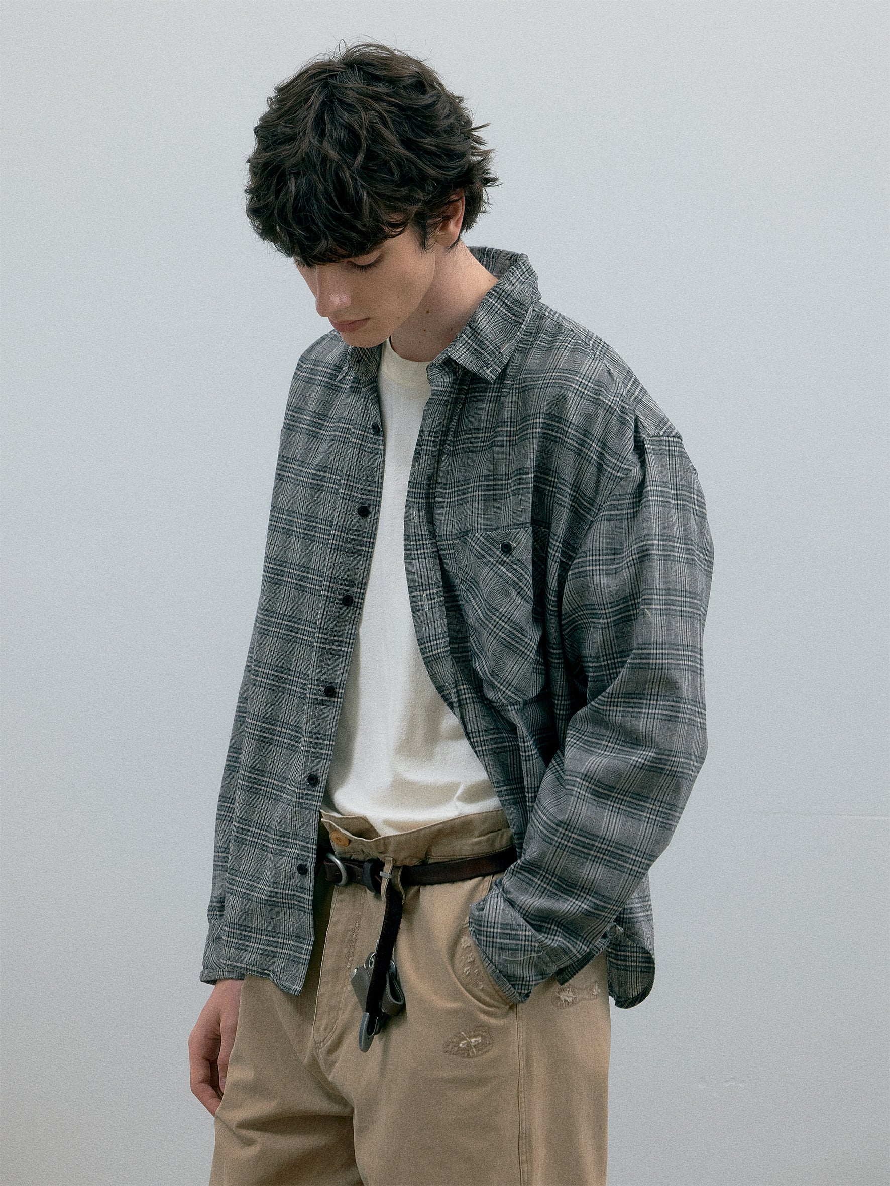 011 - Old Time Wardrobe Wrinkled Shirt - Image 2