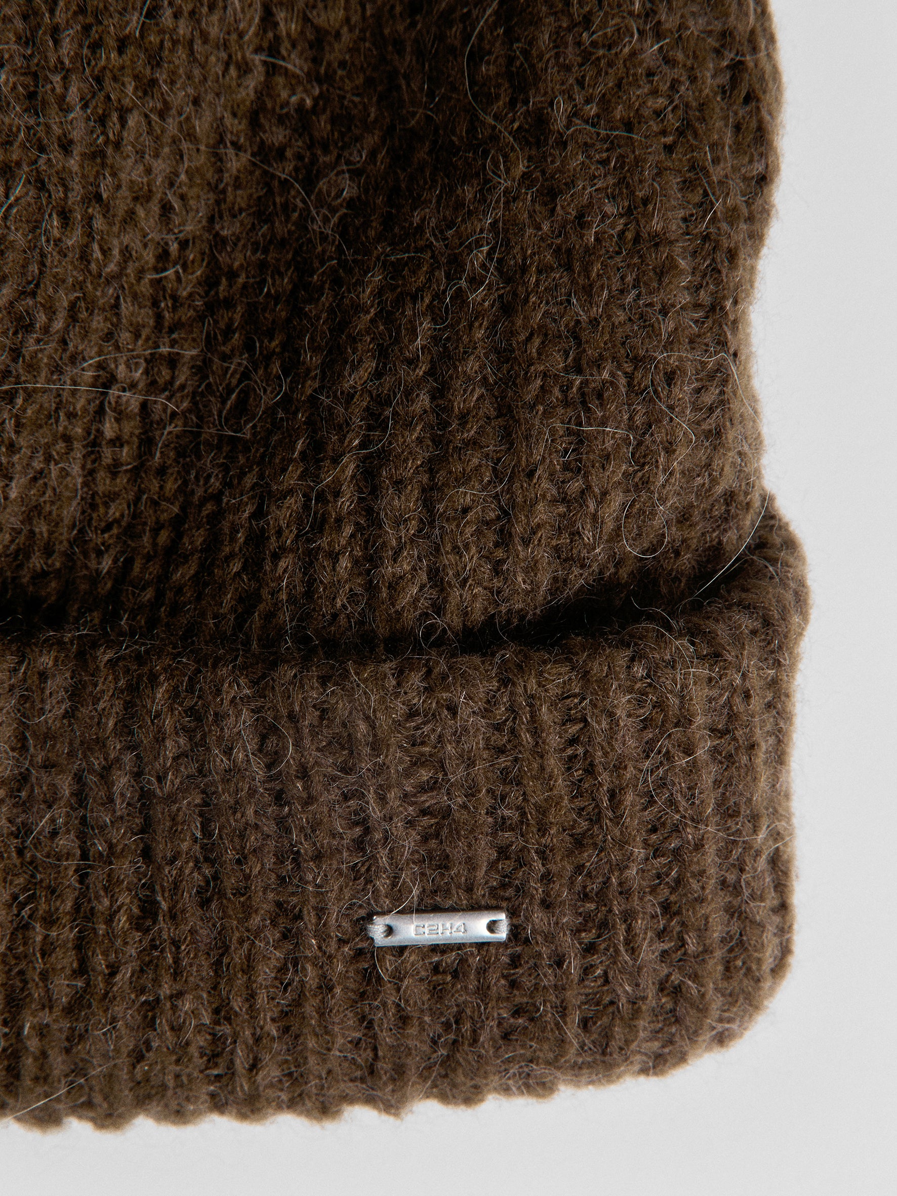 011 - Vrille Beanie - Image 21