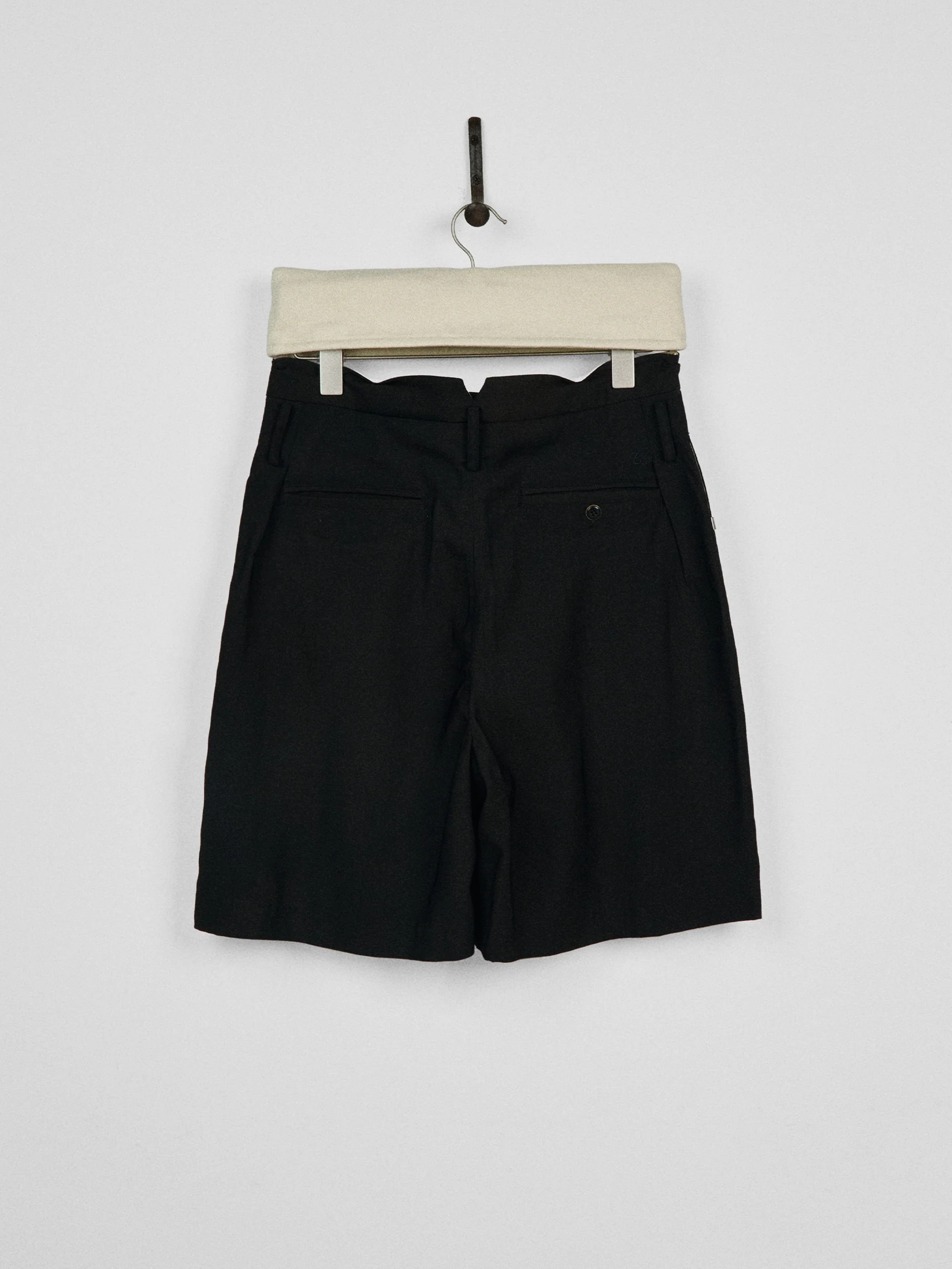 011 - Vrille Fold-over Tailored Shorts - Image 15
