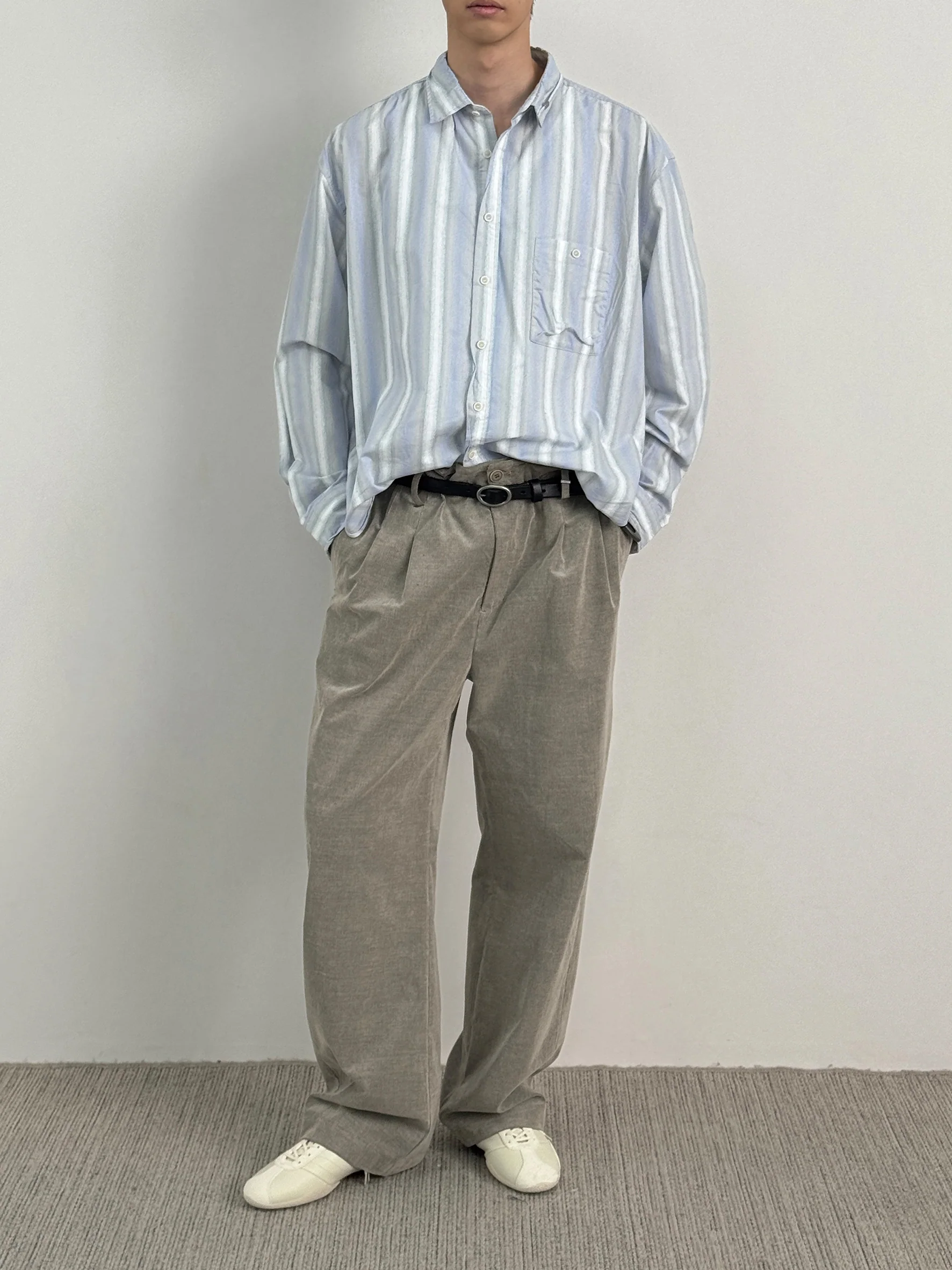 012 - Old Time Wardrobe Wrinkled Shirt - Image 29