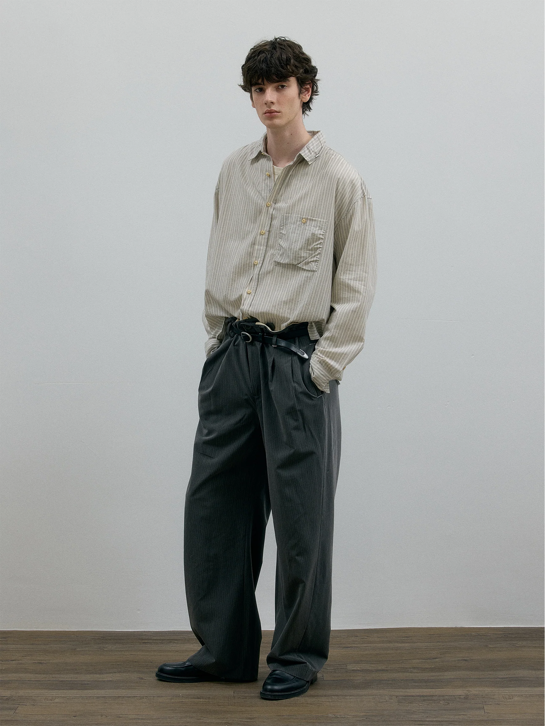 011 - Old Time Wardrobe Wrinkled Shirt - Image 13