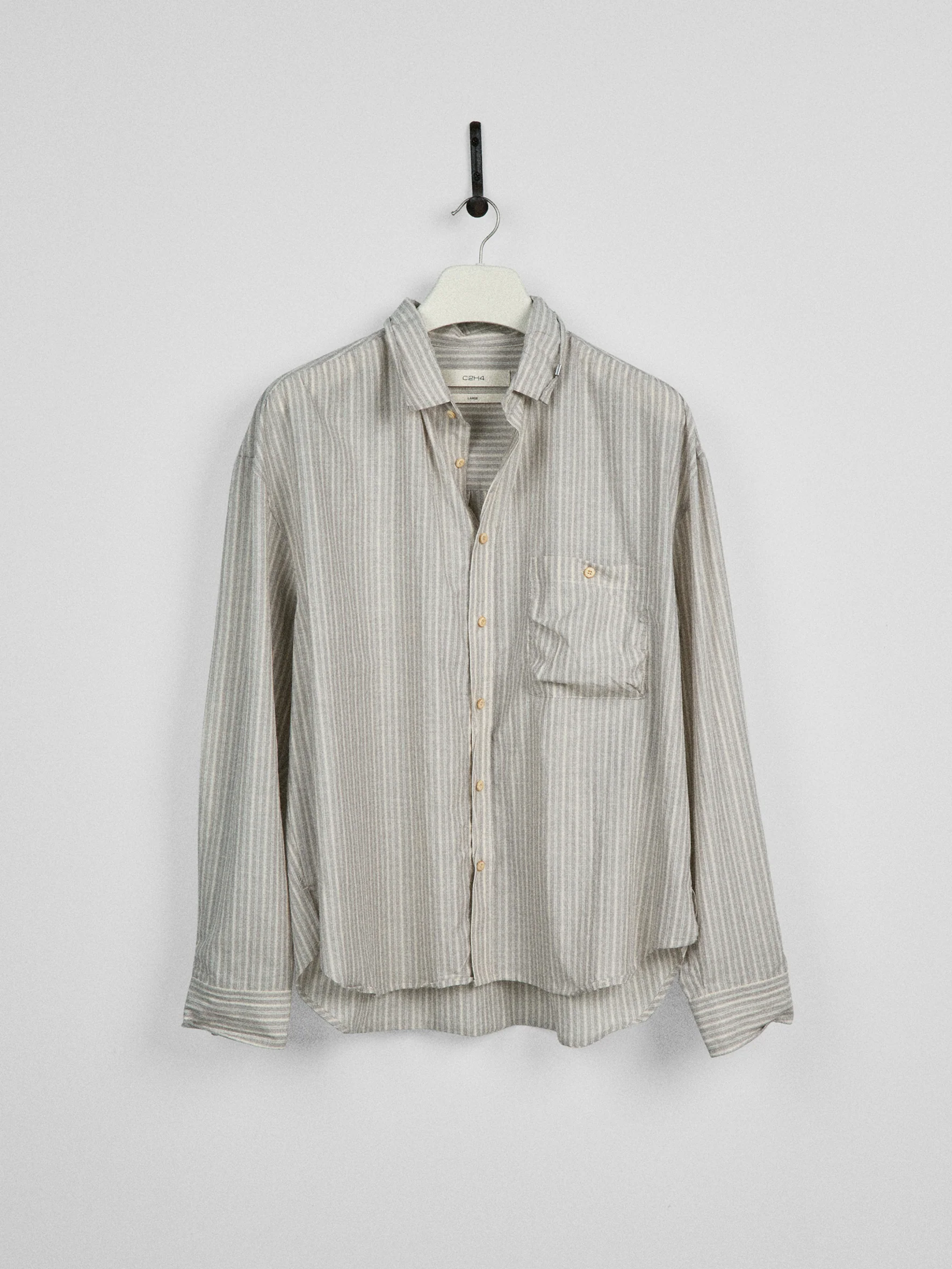 011 - Old Time Wardrobe Wrinkled Shirt - Image 14