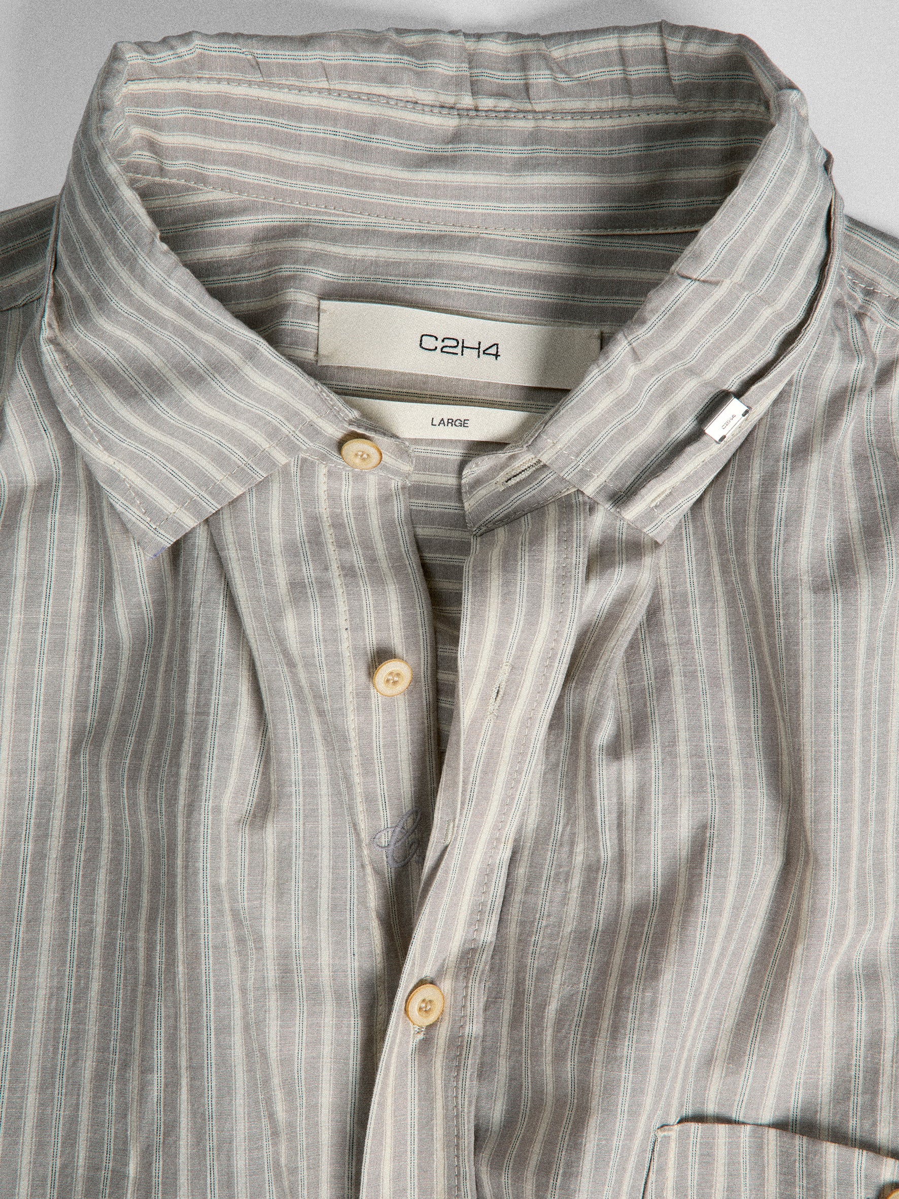 011 - Old Time Wardrobe Wrinkled Shirt - Image 17